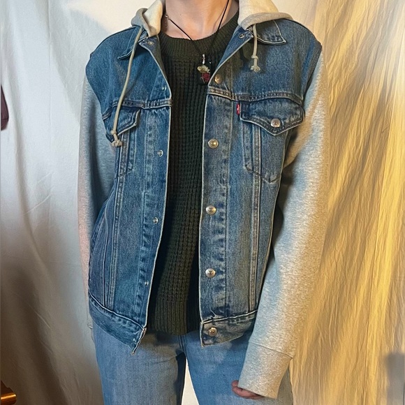 Levi's Men's Hybrid Hoody Trucker Jacket - Relaxed Fit Hooded Denim Style - View #8